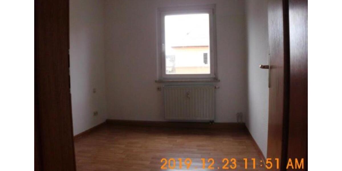Etagenwohnung Hohenstein-Ernstthal Ernstthal - 3 Zimmer, 58 m&sup2;, 282&euro; | Angebot:19373404