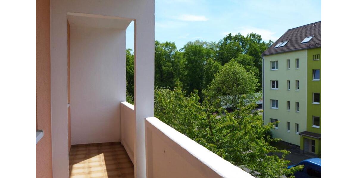 Etagenwohnung Limbach-Oberfrohna Oberfrohna - 3 Zimmer, 62 m&sup2;, 350&euro; | Angebot:24506526