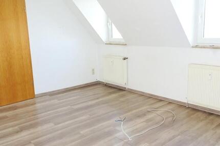 Wohnung Werdau - 3 Zimmer, 82 m&sup2;, 450&euro; | Angebot:23438477