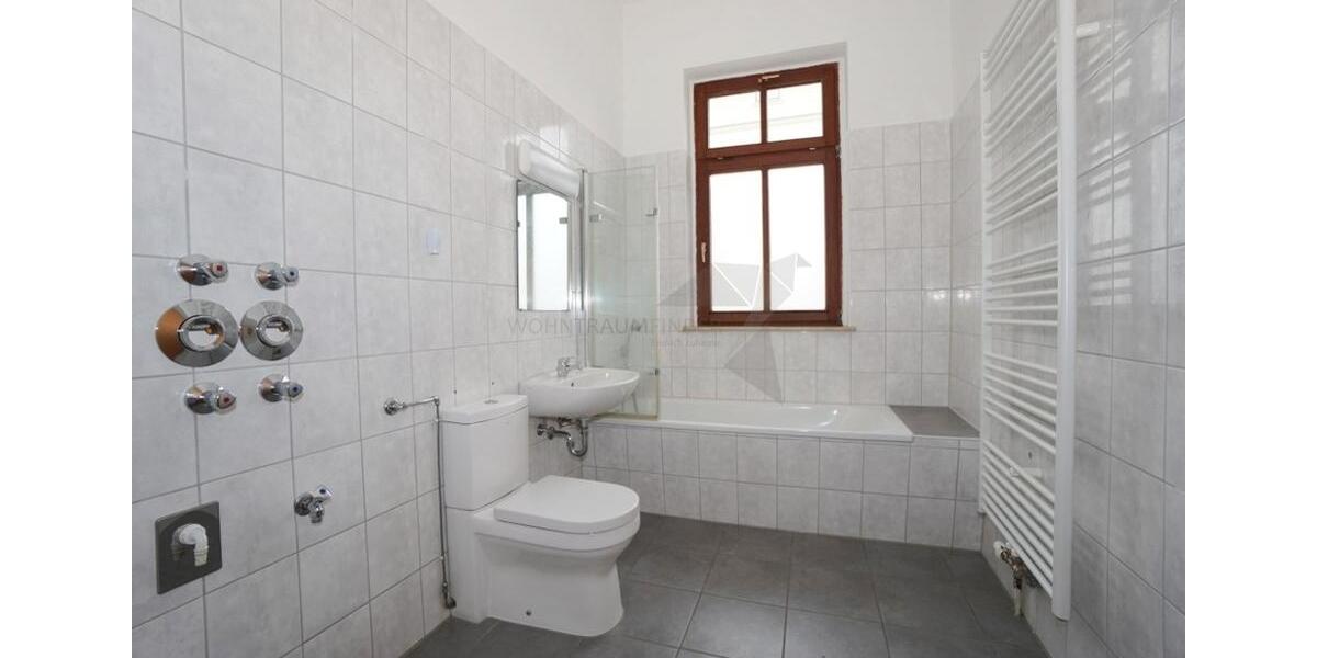 Etagenwohnung Zwickau - 2 Zimmer, 63 m&sup2;, 379&euro; | Angebot:19739814