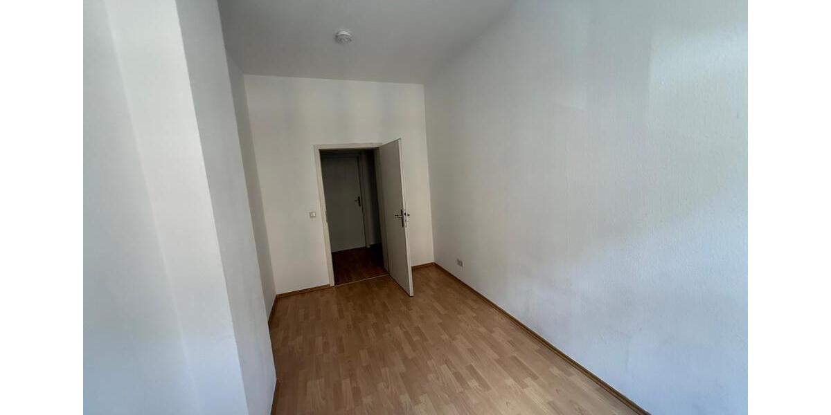 Etagenwohnung Zwickau - 5 Zimmer, 118 m&sup2;, 699&euro; | Angebot:25756475