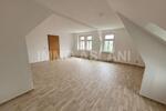 Dachgeschoßwohnung Limbach-Oberfrohna Oberfrohna - 3 Zimmer, 80 m&sup2;, 400&euro; | Angebot:21272256