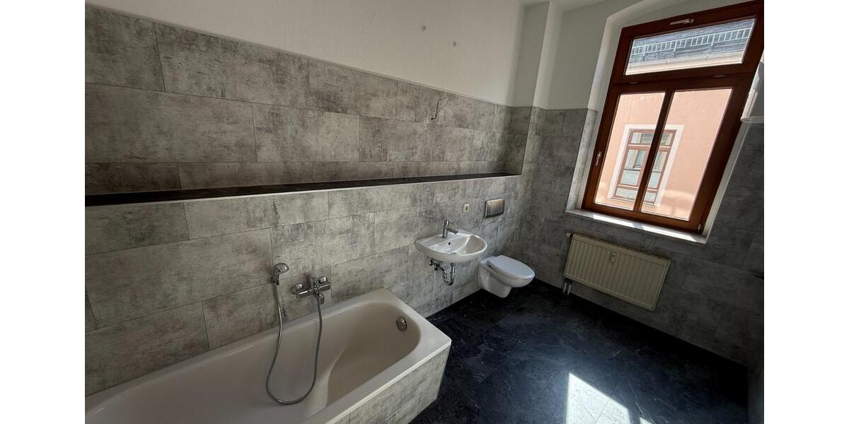 Etagenwohnung Lengenfeld - 2 Zimmer, 69 m&sup2;, 380&euro; | Angebot:25800834