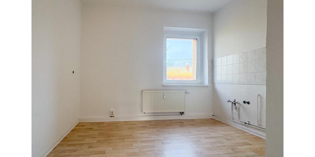 Erdgeschoßwohnung Zwickau Auerbach - 3 Zimmer, 62 m&sup2;, 290&euro; | Angebot:23768176
