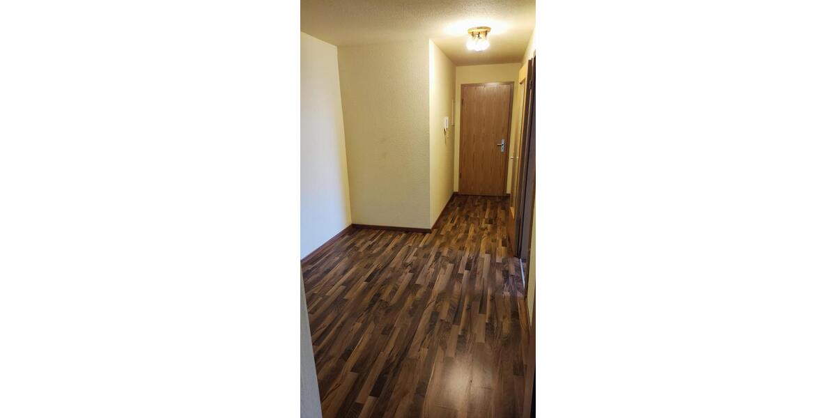 Etagenwohnung Waldenburg - 2 Zimmer, 71 m&sup2;, 380&euro; | Angebot:16774425