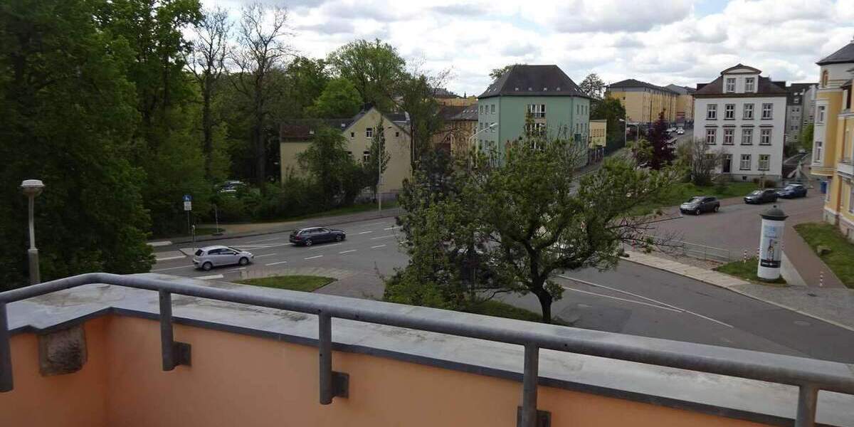 Etagenwohnung Zwickau Innenstadt - 3 Zimmer, 77 m&sup2;, 595&euro; | Angebot:25780742