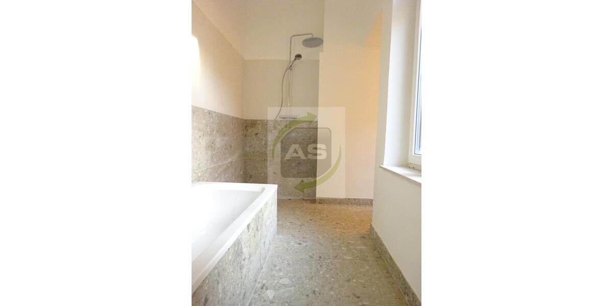 Etagenwohnung Zwickau - 4 Zimmer, 103 m&sup2;, 749&euro; | Angebot:23617846