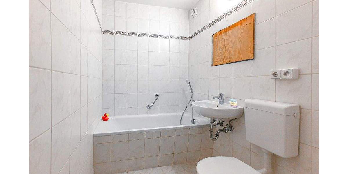 Etagenwohnung Zwickau Eckersbach - 3 Zimmer, 55 m&sup2;, 330&euro; | Angebot:25733946