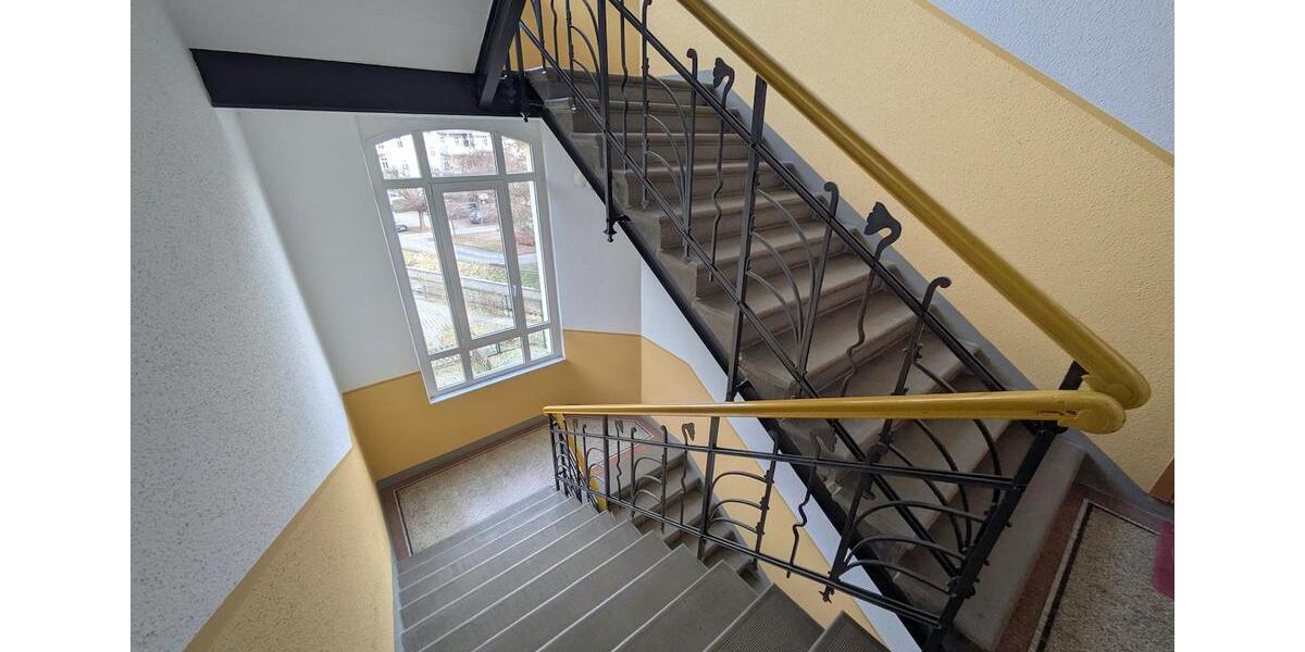 Etagenwohnung Zwickau - 2 Zimmer, 56 m&sup2;, 400&euro; | Angebot:25945652