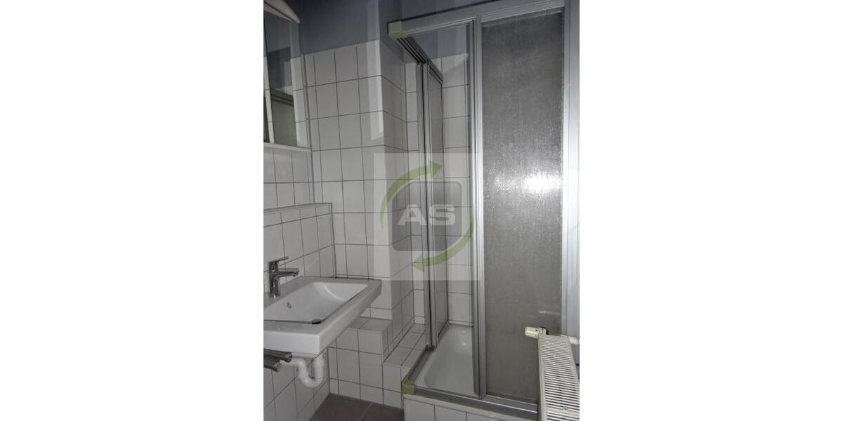 Dachgeschoßwohnung Zwickau - 2 Zimmer, 66 m&sup2;, 355&euro; | Angebot:24395223