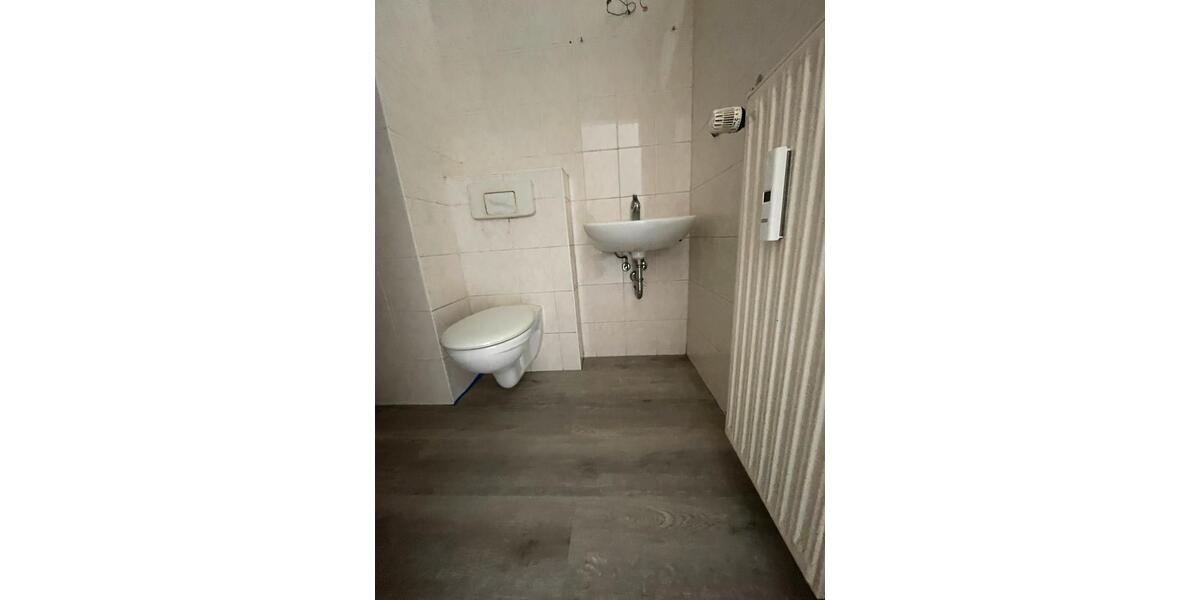 Erdgeschoßwohnung Zwickau Zwickau-West - 1 Zimmer, 34 m&sup2;, 170&euro; | Angebot:22224311