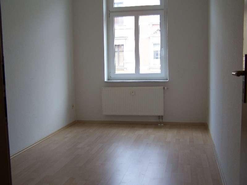 Etagenwohnung Zwickau - 2 Zimmer, 63 m&sup2;, 335&euro; | Angebot:24614172