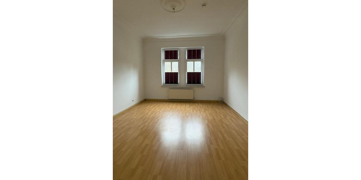 Etagenwohnung Auerbach/Vogtland Vogtland - 2 Zimmer, 65 m&sup2;, 385&euro; | Angebot:26453300