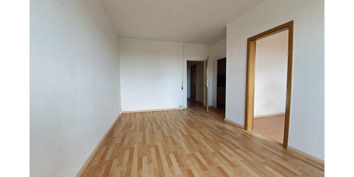 Etagenwohnung Zwickau Eckersbach - 3 Zimmer, 55 m&sup2;, 330&euro; | Angebot:25680125