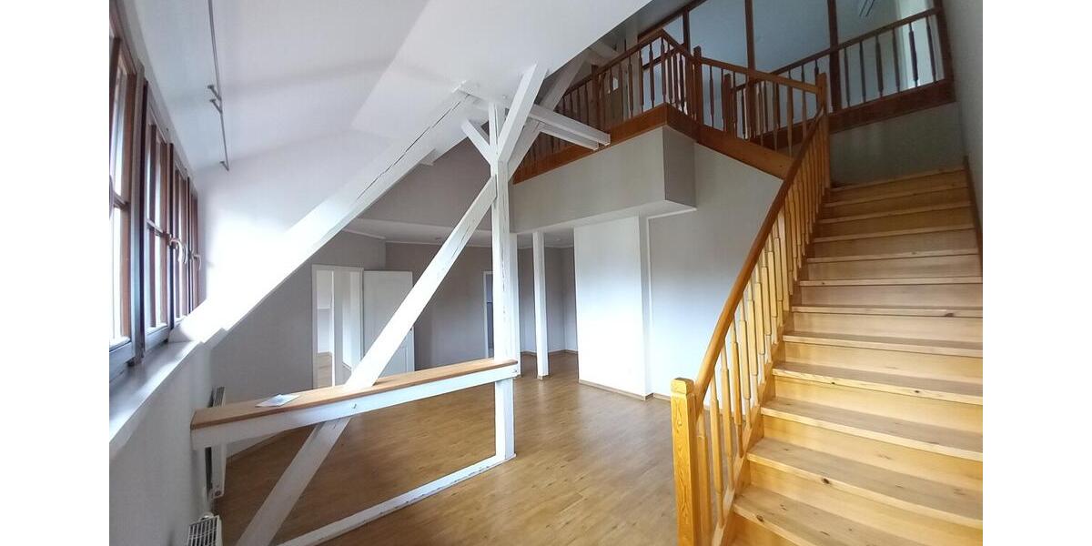 Dachgeschoßwohnung Neukirchen/Pleiße Pleiße - 3 Zimmer, 111 m&sup2;, 555&euro; | Angebot:23511302