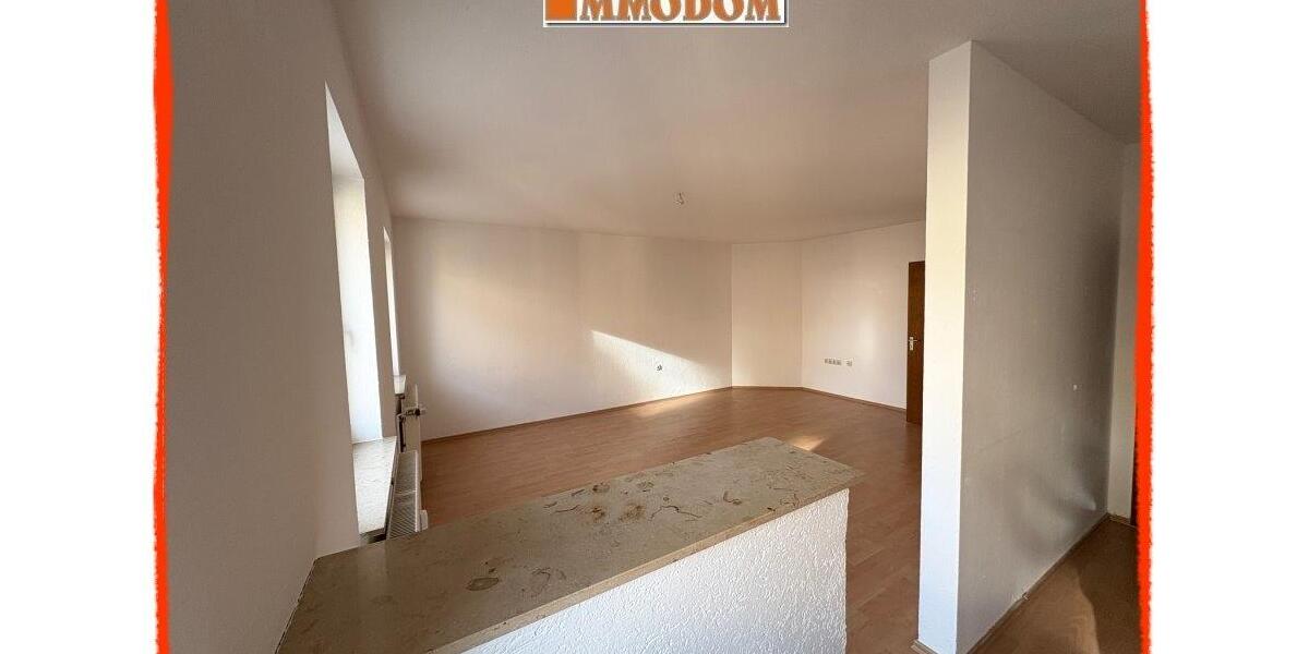 Etagenwohnung Zwickau Neuplanitz - 2.5 Zimmer, 75 m&sup2;, 335&euro; | Angebot:11727134