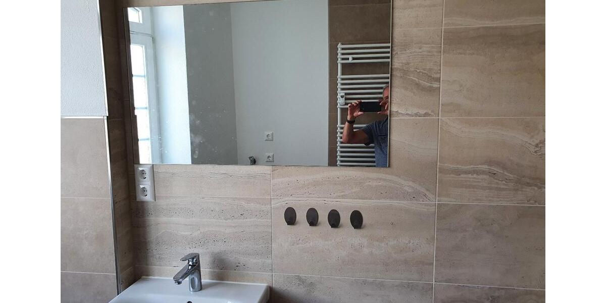 Etagenwohnung Schneeberg - 2 Zimmer, 64 m&sup2;, 600&euro; | Angebot:25884199