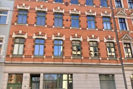 Gewerbeobjekt Zwickau Pölbitz - 2 Zimmer, 81 m&sup2;, 300&euro; | Angebot:25670159