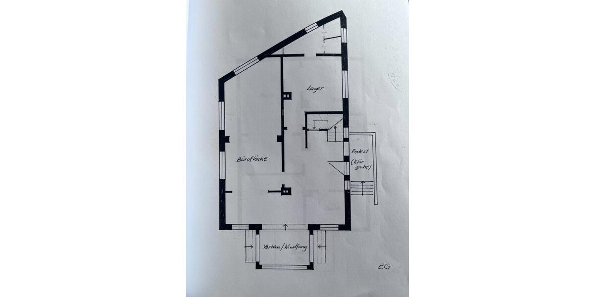 Einfamilienhaus Aue-Bad Schlema Bad Schlema - 6 Zimmer, 295 m&sup2;, 145.000&euro; | Angebot:25942403