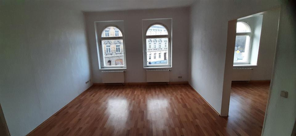 Etagenwohnung Glauchau - 3 Zimmer, 70 m&sup2;, 379&euro; | Angebot:22267896