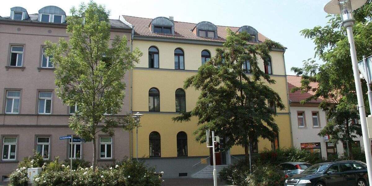 Etagenwohnung Zwickau Innenstadt - 2 Zimmer, 64 m&sup2;, 385&euro; | Angebot:25707517