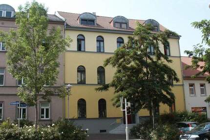 Wohnung Zwickau Innenstadt - 2 Zimmer, 64 m&sup2;, 385&euro; | Angebot:25707517