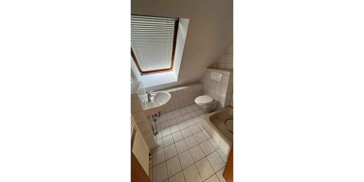 Etagenwohnung Werdau - 2 Zimmer, 51 m&sup2;, 260&euro; | Angebot:23183632