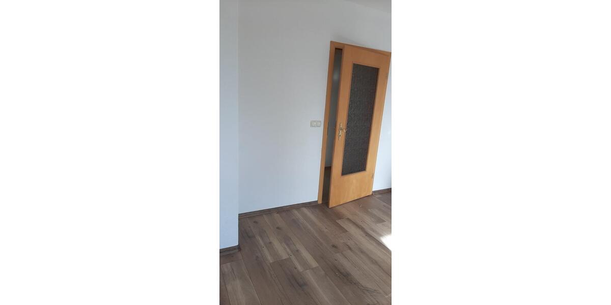 Etagenwohnung Grünhain-Beierfeld Beierfeld - 3 Zimmer, 59 m&sup2;, 45.000&euro; | Angebot:25174731