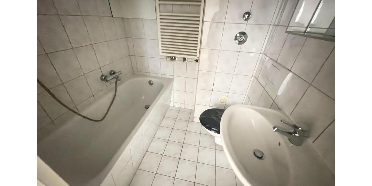 Etagenwohnung Zwickau Zwickau-West - 3 Zimmer, 76 m&sup2;, 495&euro; | Angebot:26676981