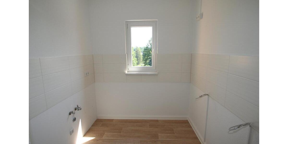 Etagenwohnung Oberlungwitz - 3 Zimmer, 57 m&sup2;, 352&euro; | Angebot:24662160