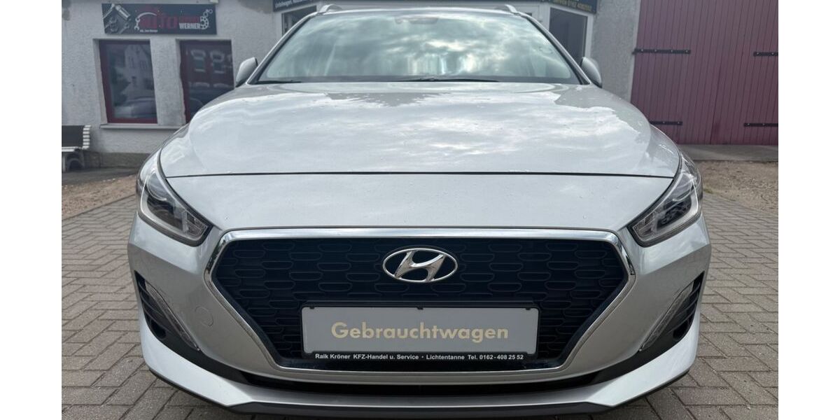 Hyundai i30 26.500 km 16.990 &euro; Lichtentanne 08115