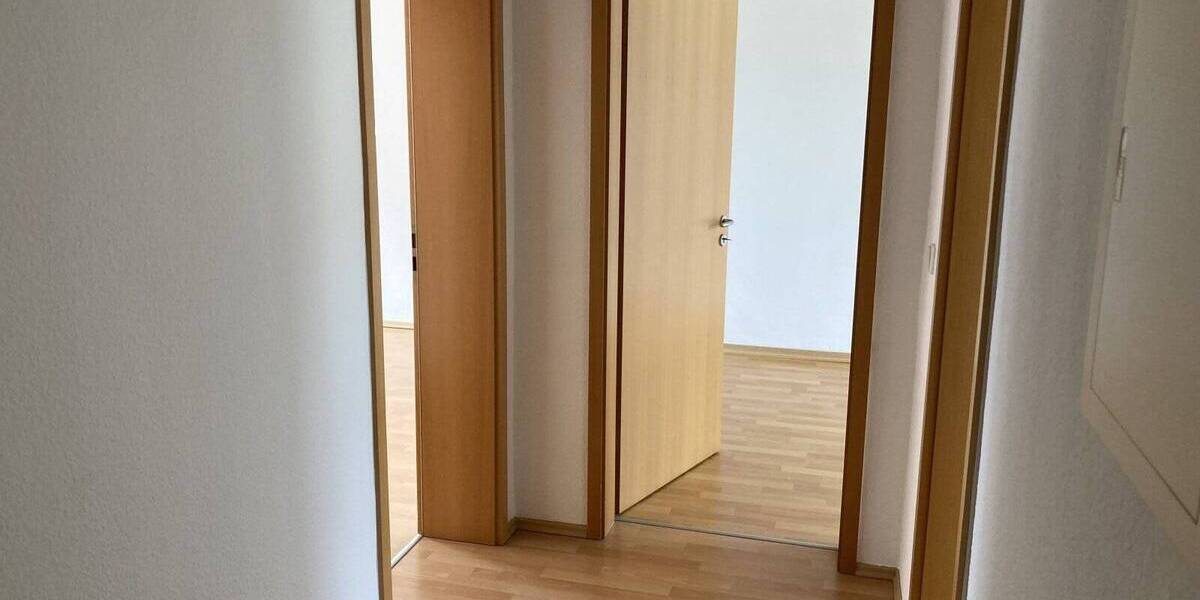 Etagenwohnung Zwickau Marienthal - 2 Zimmer, 56 m&sup2;, 335&euro; | Angebot:25707406