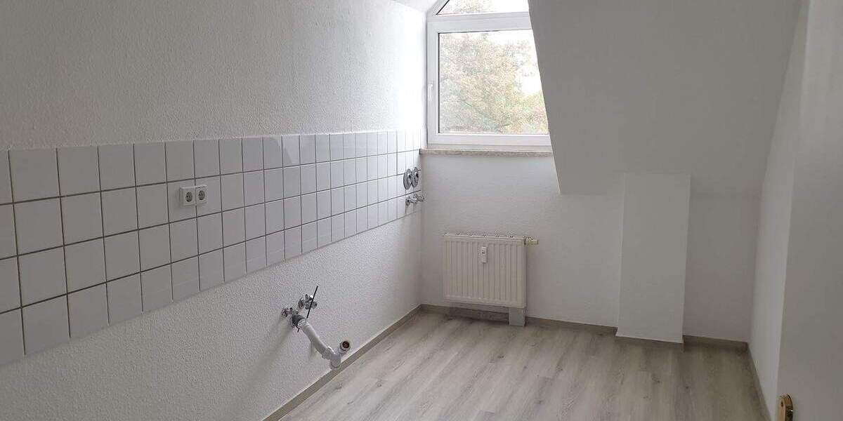 Etagenwohnung Zwickau Pölbitz - 2 Zimmer, 60 m&sup2;, 360&euro; | Angebot:25681315