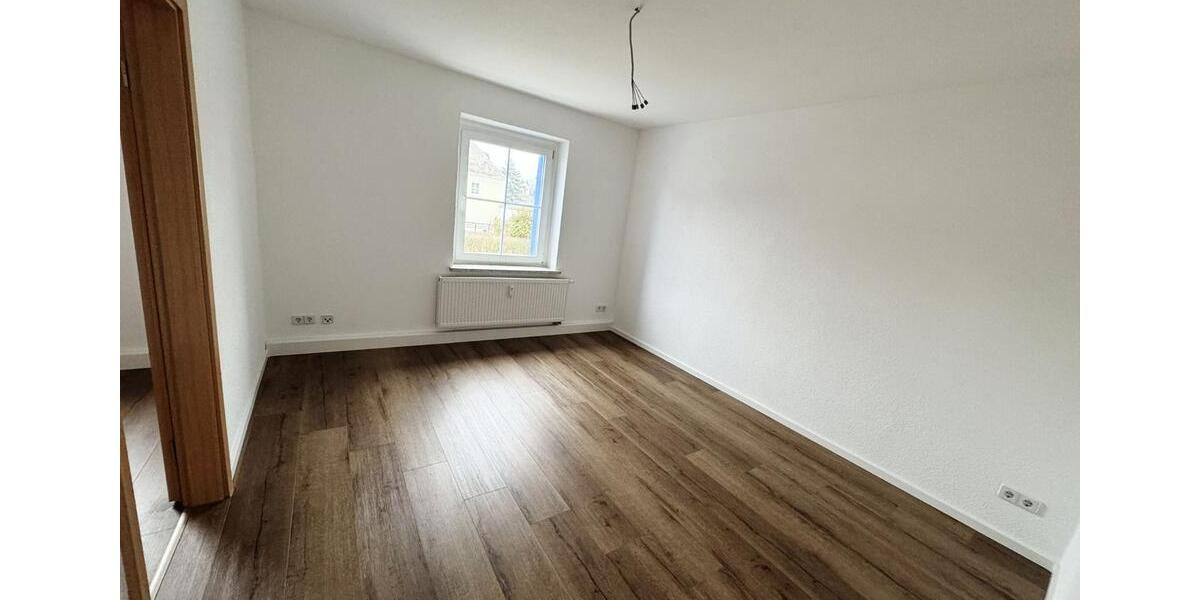 Etagenwohnung Gersdorf - 2 Zimmer, 51 m&sup2;, 306&euro; | Angebot:25054399