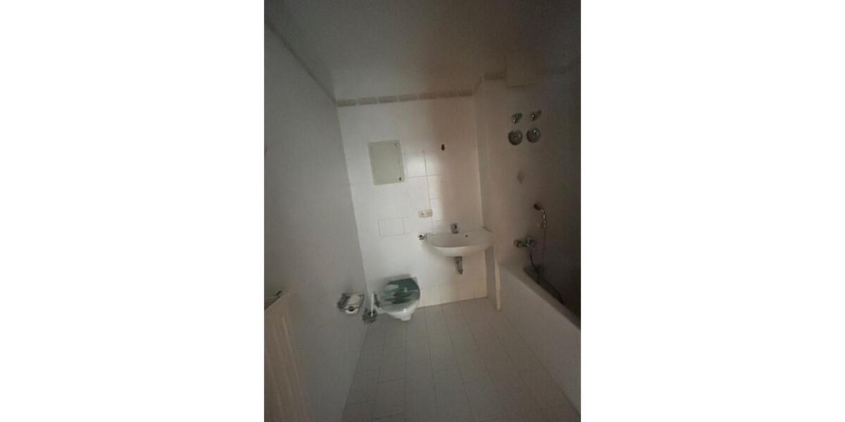 Etagenwohnung Zwickau - 1 Zimmer, 42 m&sup2;, 250&euro; | Angebot:25126790