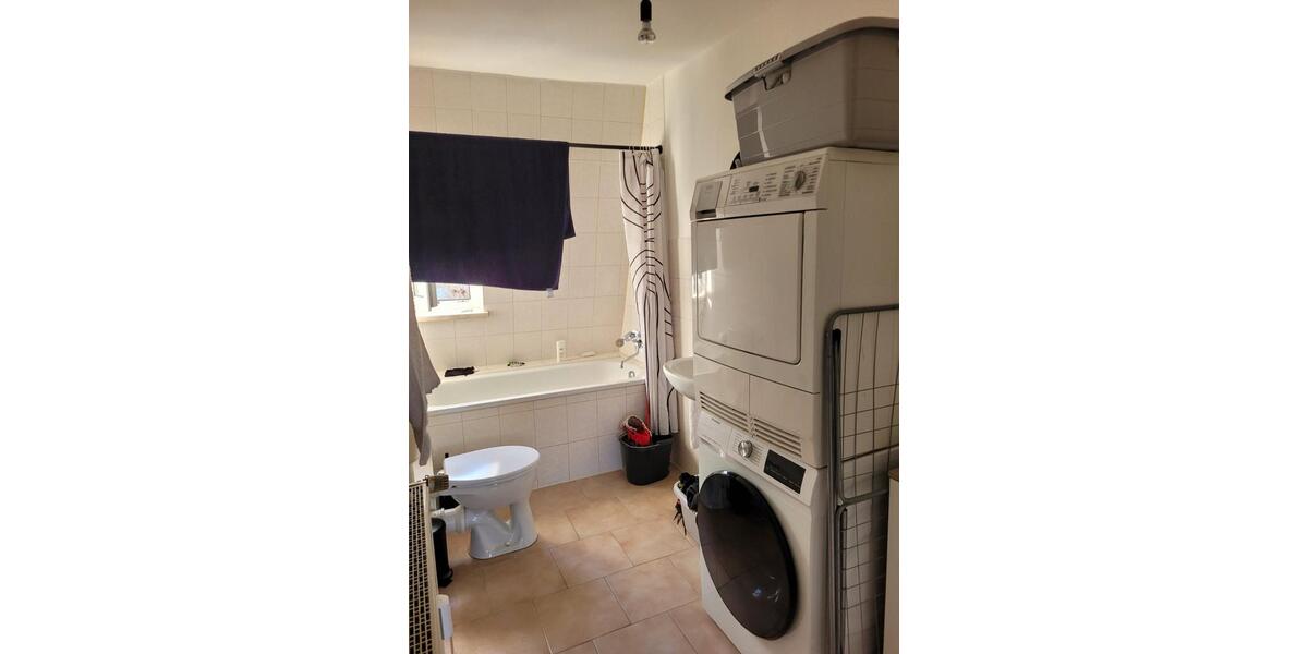 Dachgeschoßwohnung Glauchau - 2 Zimmer, 50 m&sup2;, 300&euro; | Angebot:25432917