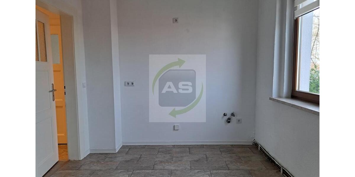 Erdgeschoßwohnung Werdau - 2 Zimmer, 60 m&sup2;, 350&euro; | Angebot:25916319