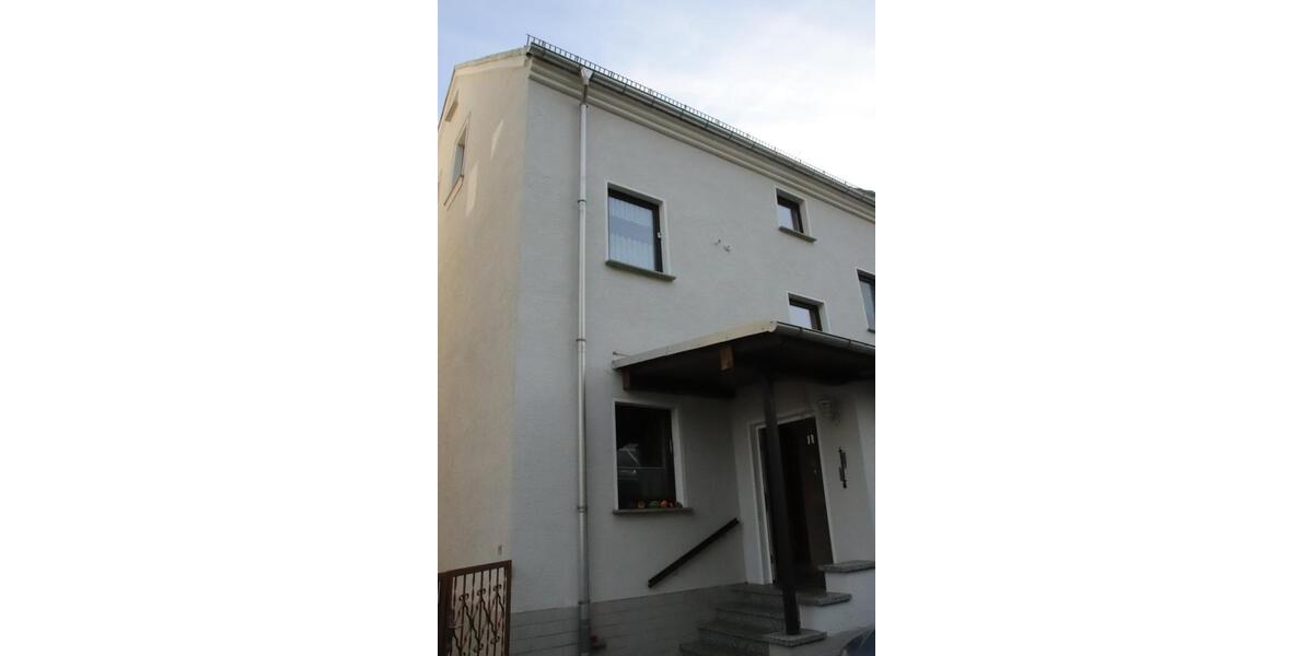 Doppelhaushälfte Crimmitschau - 12 Zimmer, 170 m&sup2;, 125.000&euro; | Angebot:25538408