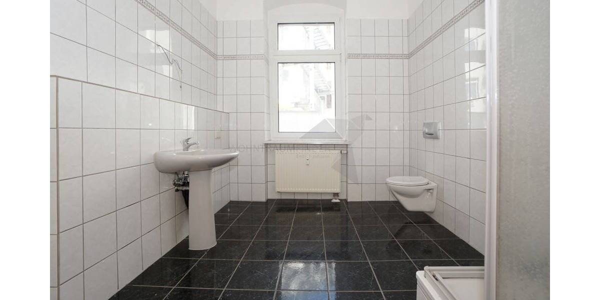 Etagenwohnung Zwickau Innenstadt - 3 Zimmer, 102 m&sup2;, 515&euro; | Angebot:25681374
