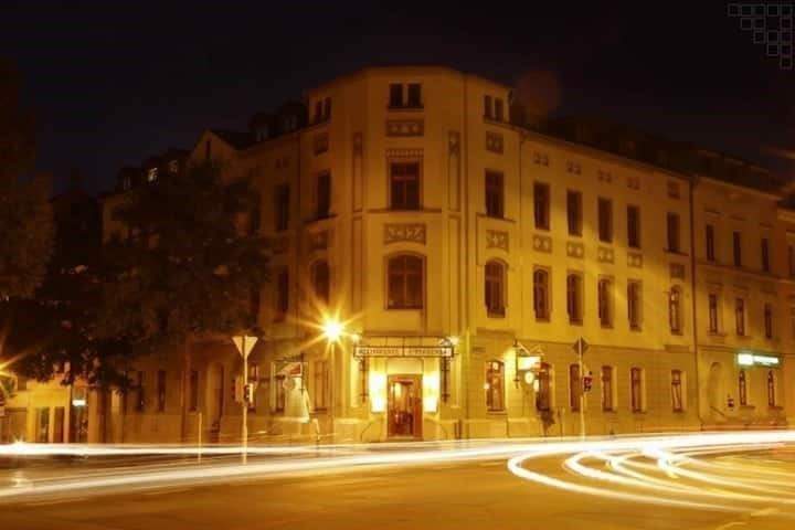 Mehrfamilienhaus, Wohnhaus Zwickau Innenstadt - 2 Zimmer, 1.100.000&euro; | Angebot:25769095