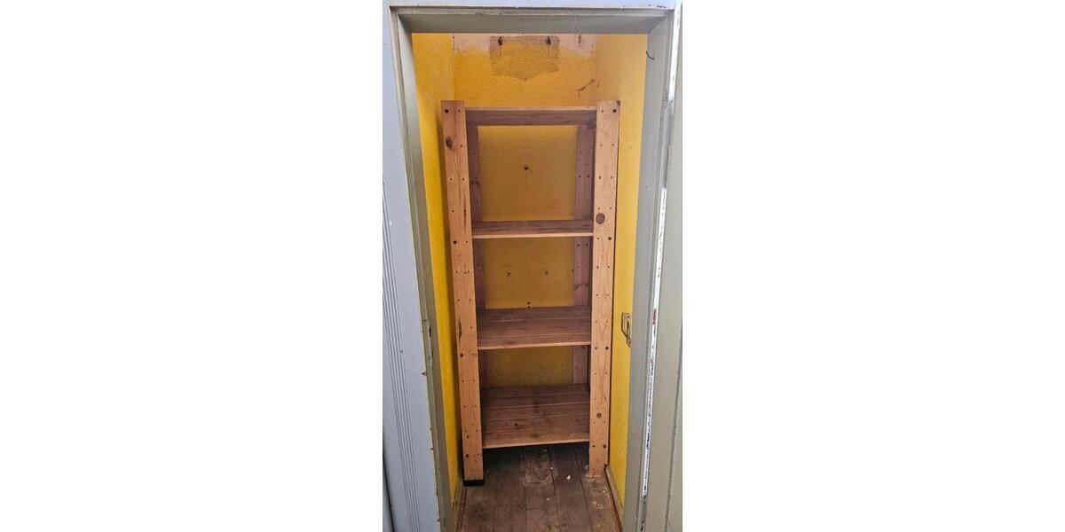 Etagenwohnung Oberlungwitz - 4 Zimmer, 106 m&sup2;, 750&euro; | Angebot:25369426