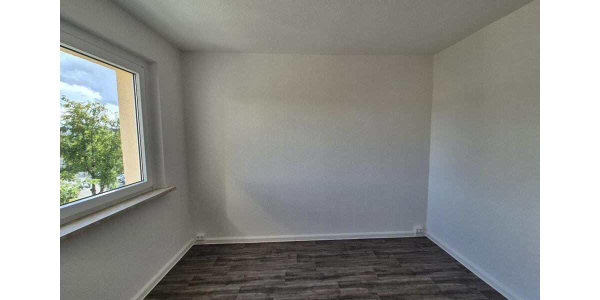 Etagenwohnung Hohenstein-Ernstthal Ernstthal - 3 Zimmer, 56 m&sup2;, 325&euro; | Angebot:25257521