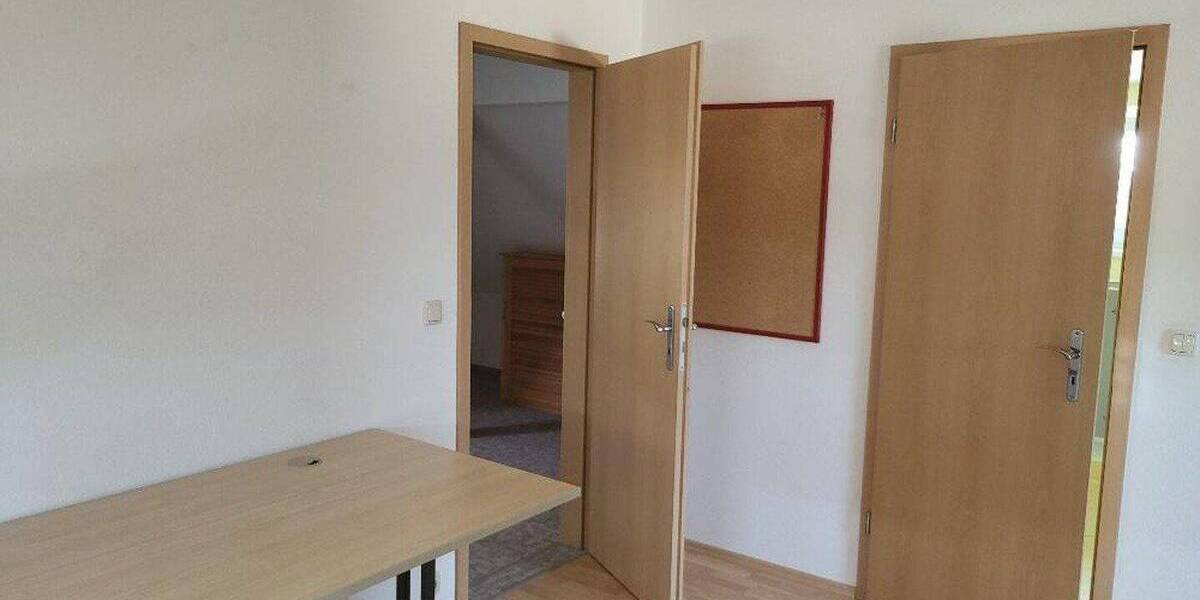 Mehrfamilienhaus, Wohnhaus Treuen - 1 Zimmer, 200 m&sup2;, 290.000&euro; | Angebot:26915821
