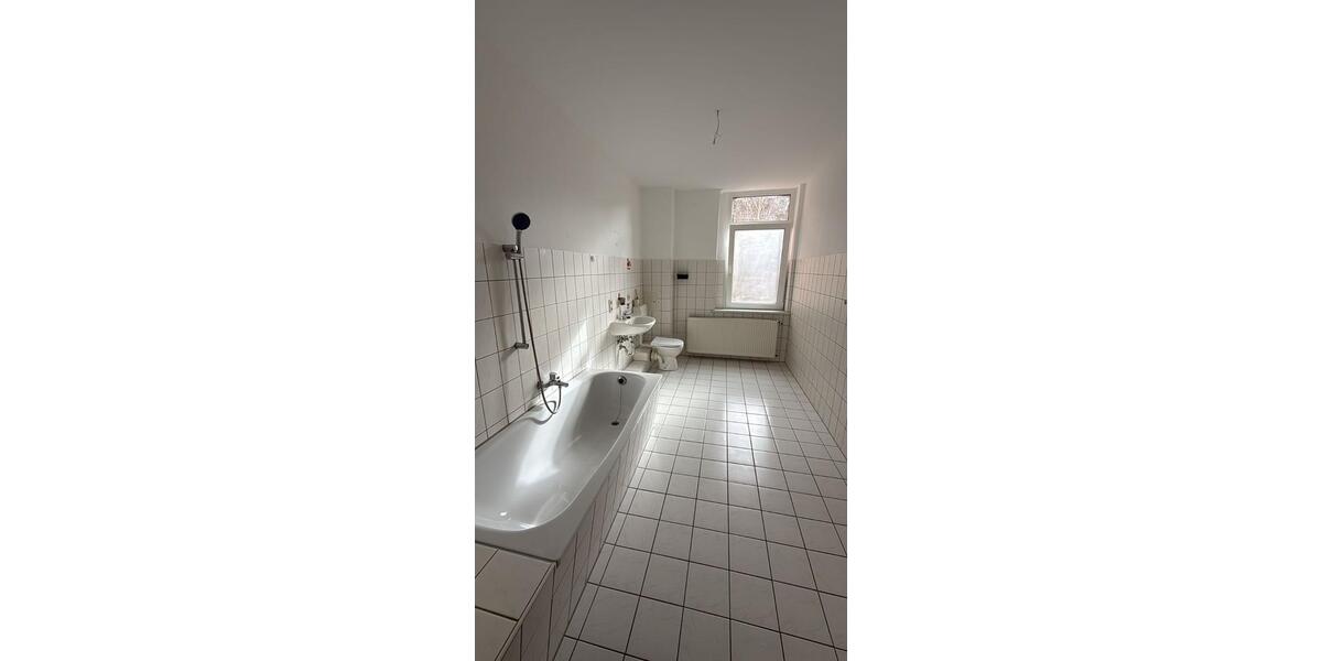 Etagenwohnung Greiz - 3 Zimmer, 103 m&sup2;, 540&euro; | Angebot:25908191