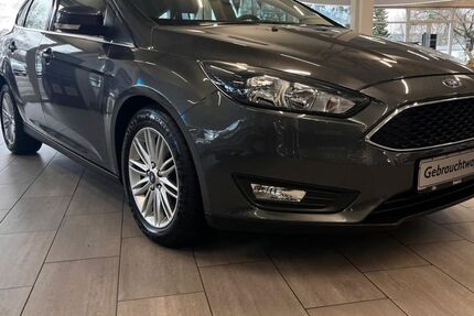 Ford Focus 89.680 km 14.480 &euro; Glauchau 08371