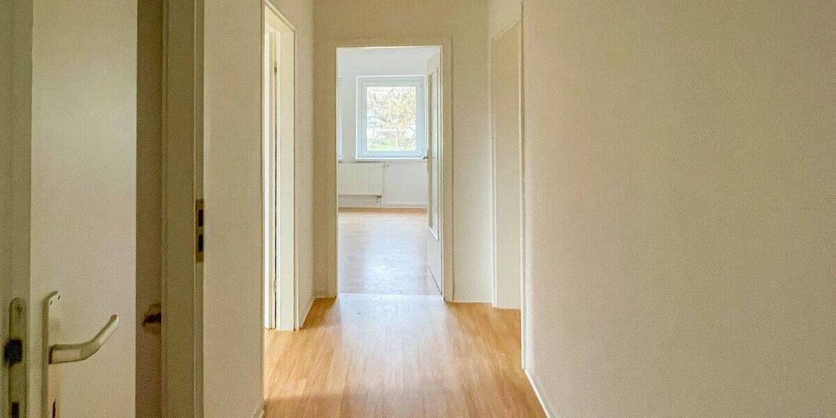 Etagenwohnung Zwickau Pöhlau - 3 Zimmer, 61 m&sup2;, 289&euro; | Angebot:26017582