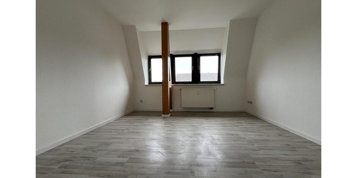 Dachgeschoßwohnung Zwickau Zwickau-Nord - 3 Zimmer, 79 m&sup2;, 460&euro; | Angebot:26661294