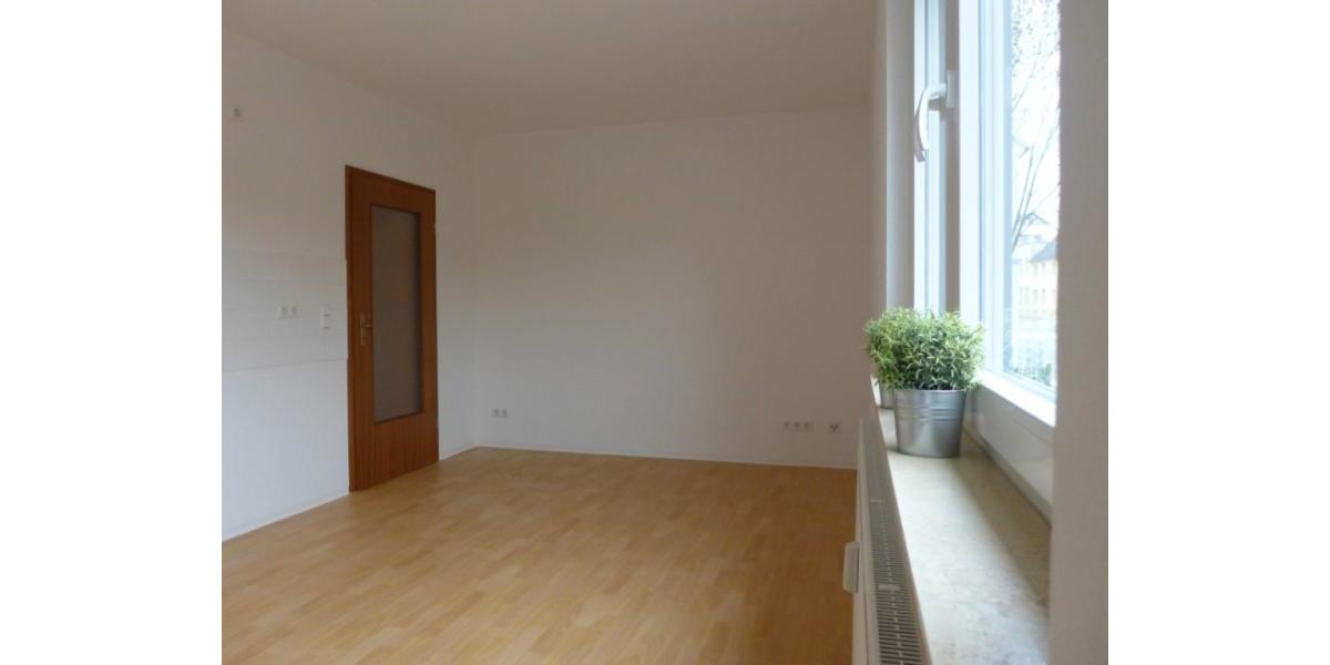 Etagenwohnung Limbach-Oberfrohna Oberfrohna - 2 Zimmer, 46 m&sup2;, 270&euro; | Angebot:25569447