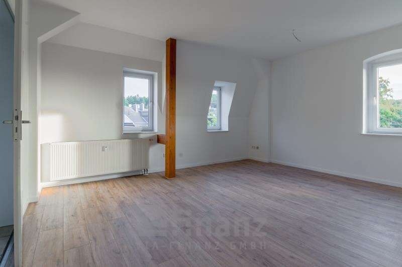 Etagenwohnung Hohenstein-Ernstthal Ernstthal - 4 Zimmer, 71 m&sup2;, 392&euro; | Angebot:23133921