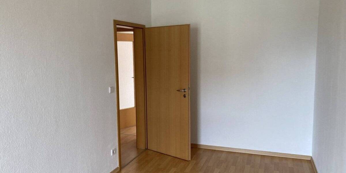 Etagenwohnung Zwickau Marienthal - 2 Zimmer, 56 m&sup2;, 335&euro; | Angebot:25707406